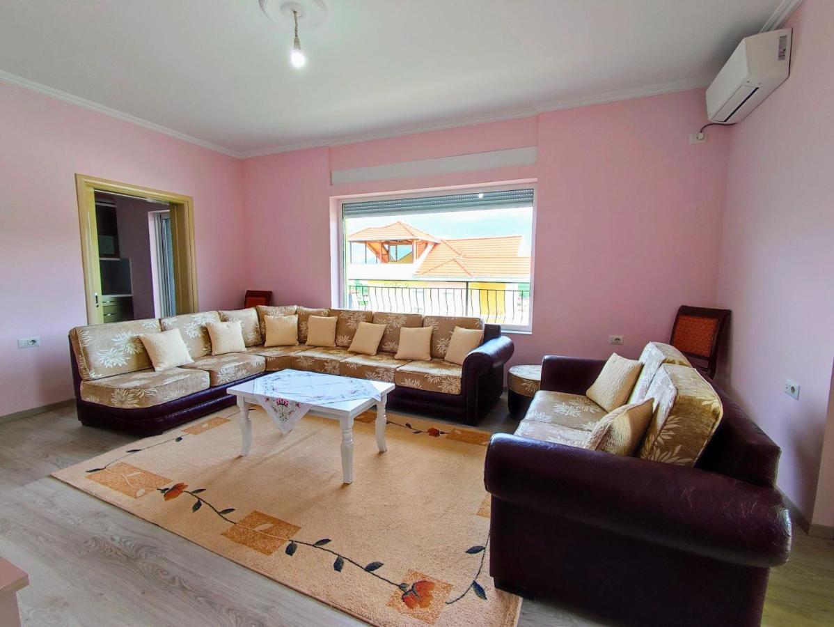 Cheerful 2 Bedroom Villa With Free Parking. Gjirokaster Exterior photo